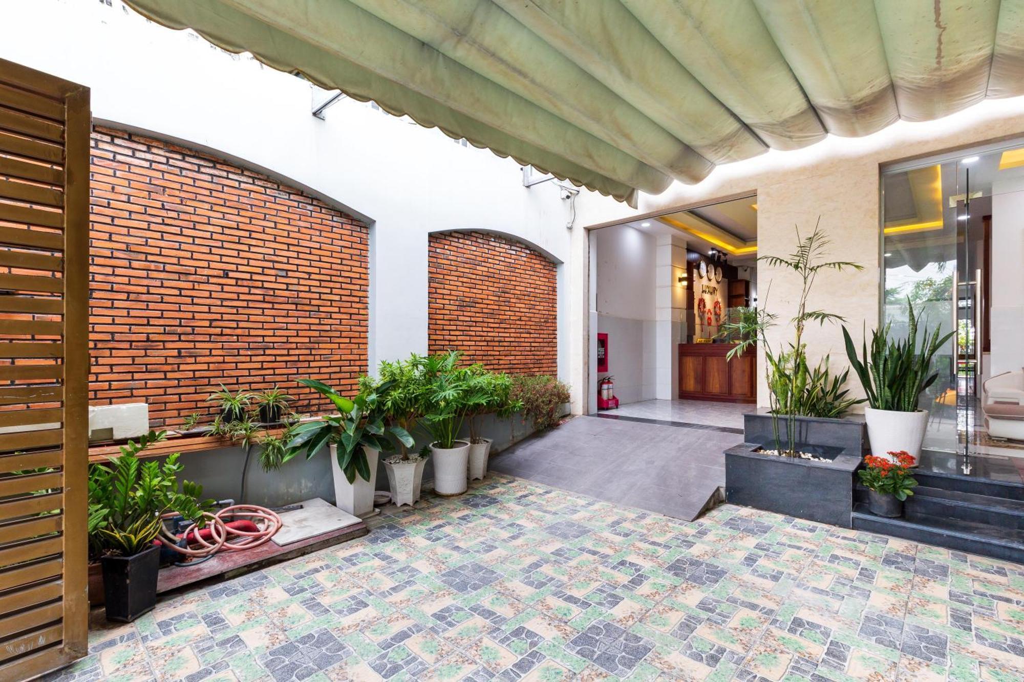 Luxury Vuon Lai Hotel โฮจิมินห์ซิตี้ ภายนอก รูปภาพ